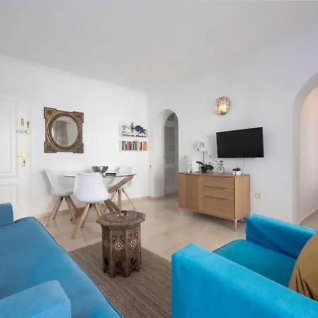 Apartment Lovely Benavista Walk To Rdr361 Estepona